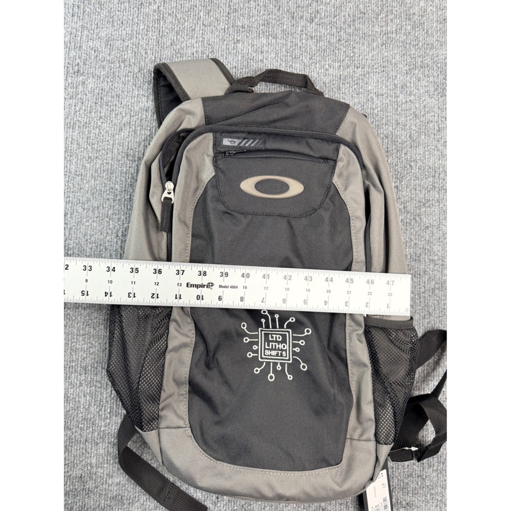 Oakley Crestible Enduro 20L Backpack Grey Black Laptop Travel School Bag NEW PV - Picture 4 of 8